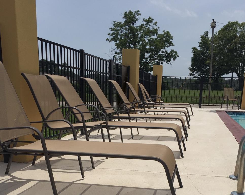Executive Inn Scottsville Zewnętrze zdjęcie
